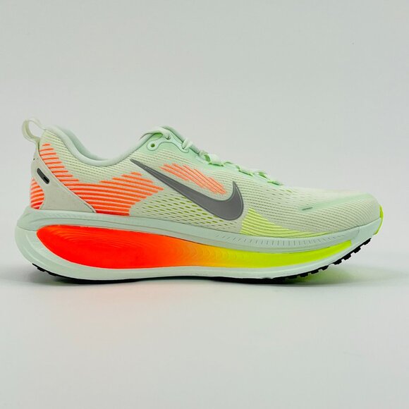 Nike Vomero 18 \'Barely Green Hyper Crimson\' HM6803-300 size 7.5 main image 6